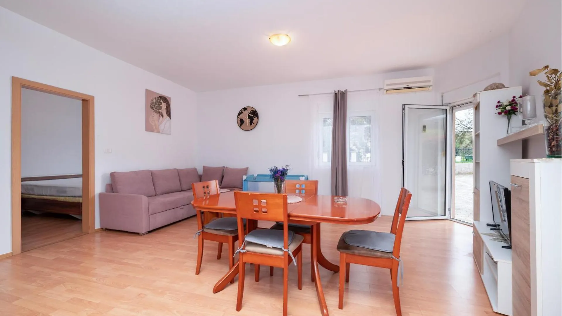 Lovely Apartment In Liznjan With Kitchen Croatia