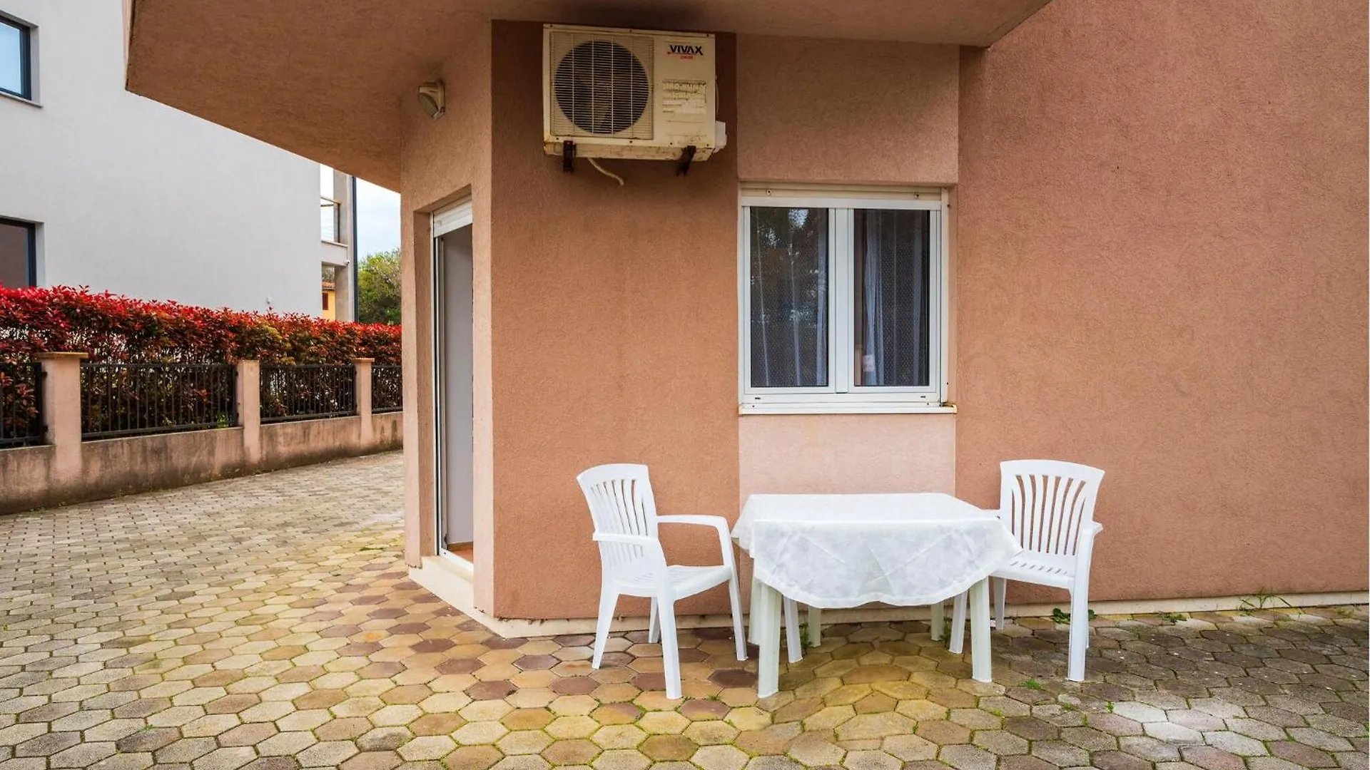 Lovely Apartment In Liznjan With Kitchen